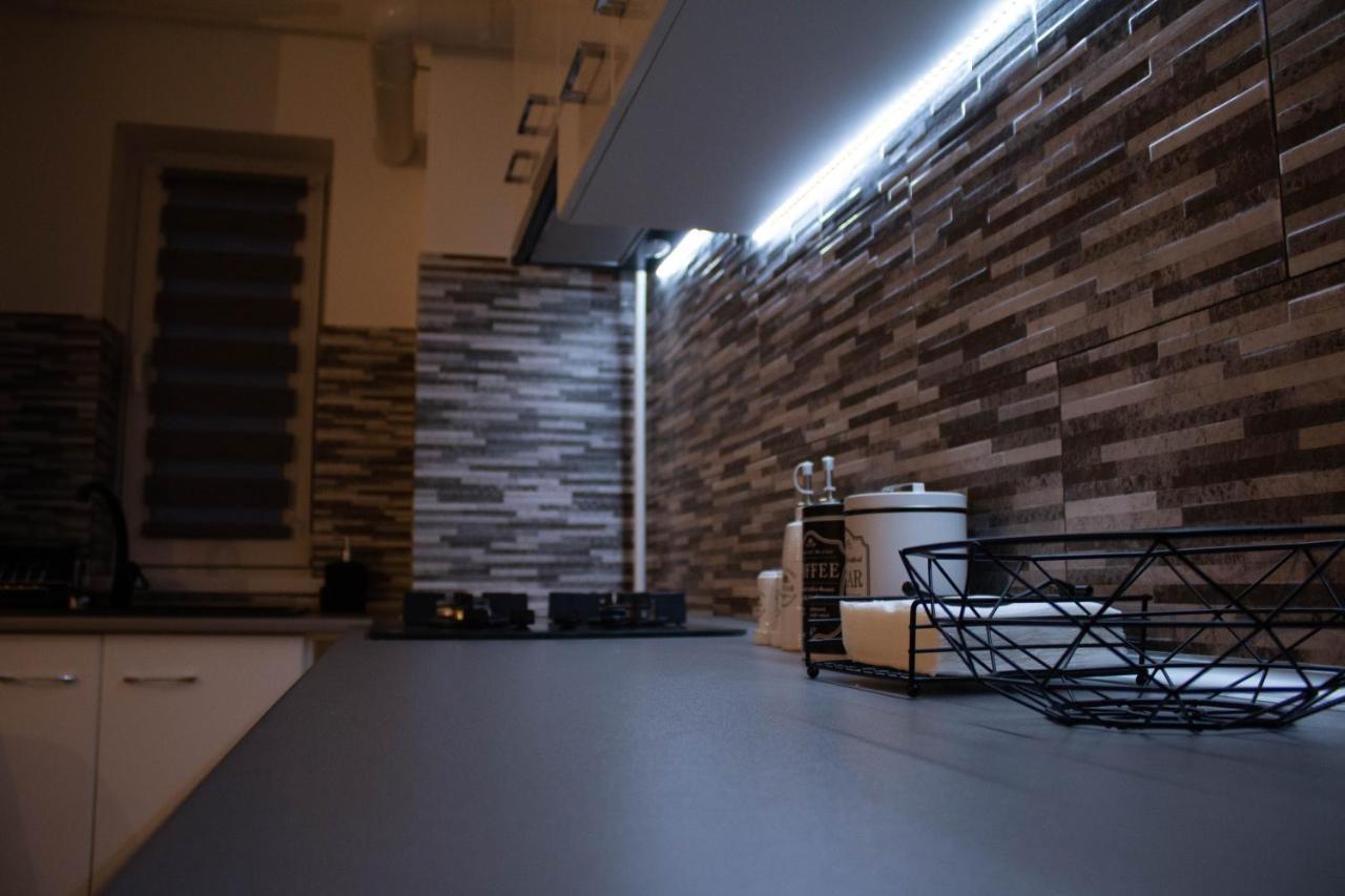 Dream Arena Apartment Бакэу Экстерьер фото
