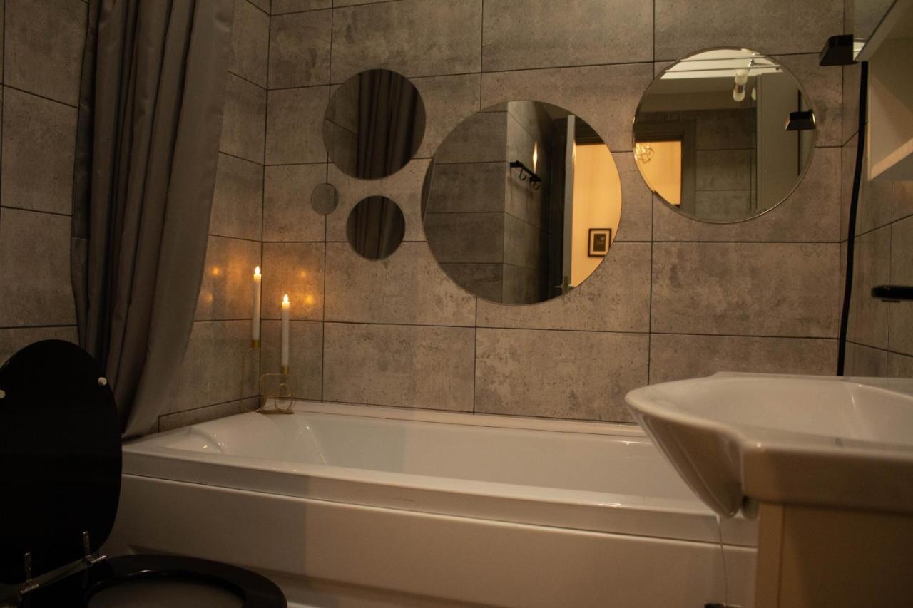 Dream Arena Apartment Бакэу Экстерьер фото